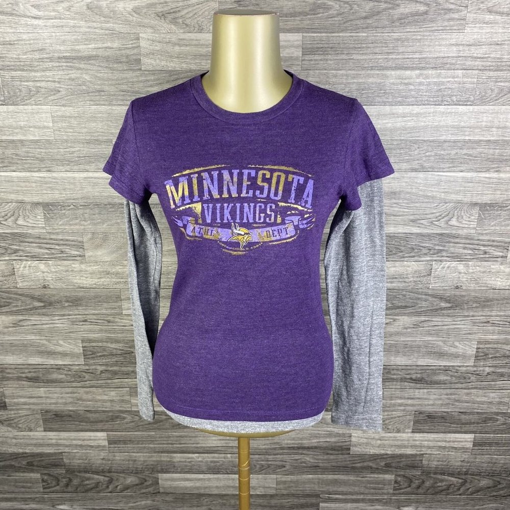 MINNESOTA VIKINGS NFL Graphic Round Neck Purple Pullover Shirt Women's Size M